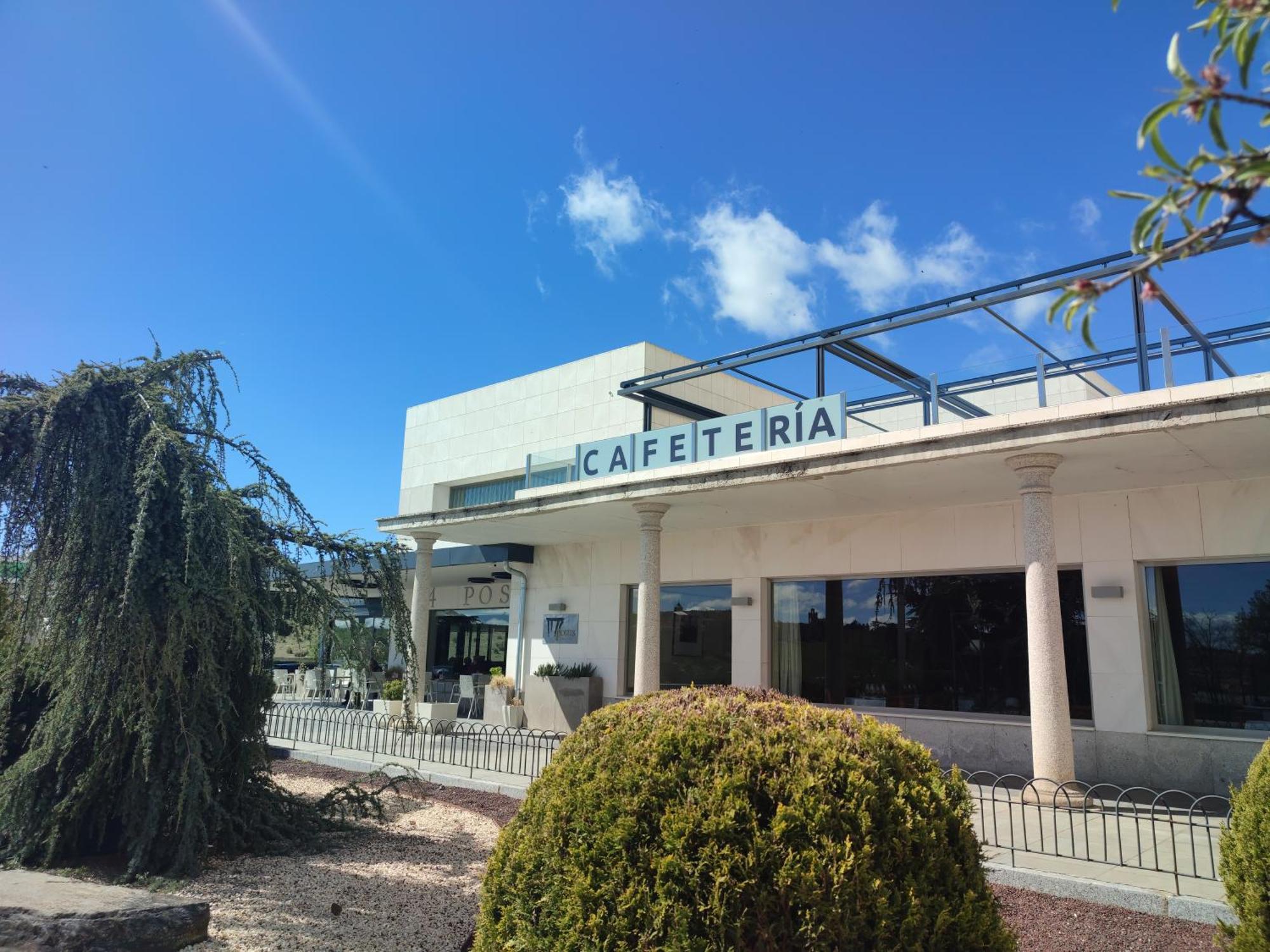 Hotel Sercotel Cuatro Postes Avila Exterior photo