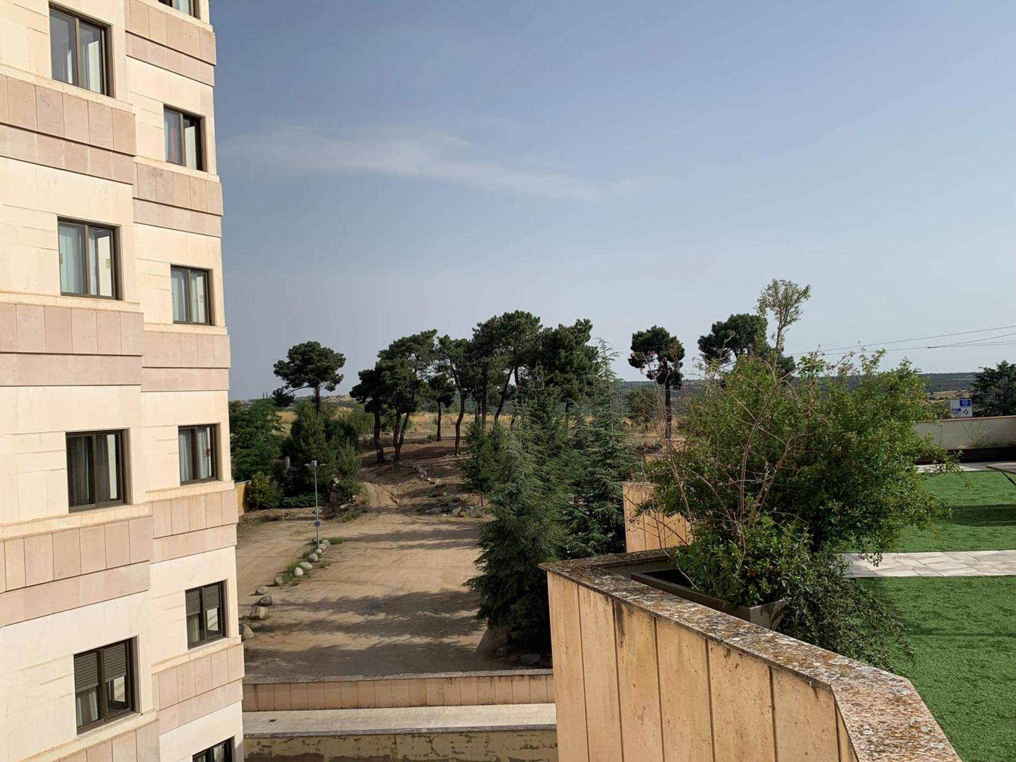 Hotel Sercotel Cuatro Postes Avila Exterior photo